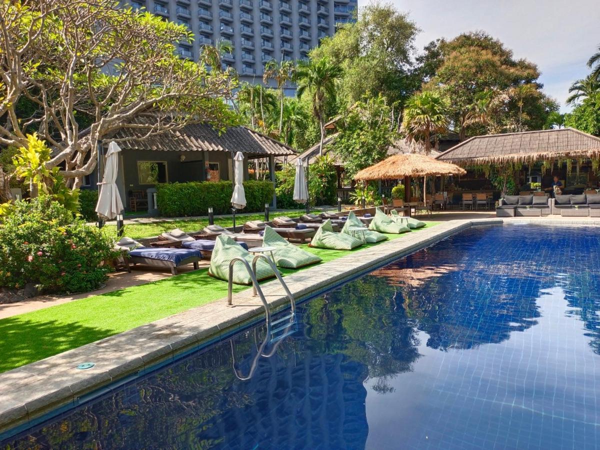 Let'S Hyde Pattaya Resort & Villas - Pool Cabanas Экстерьер фото