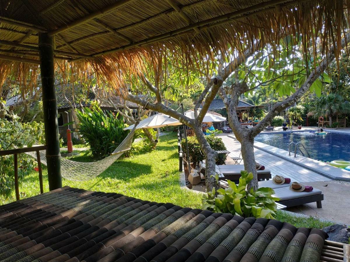 Let'S Hyde Pattaya Resort & Villas - Pool Cabanas Экстерьер фото